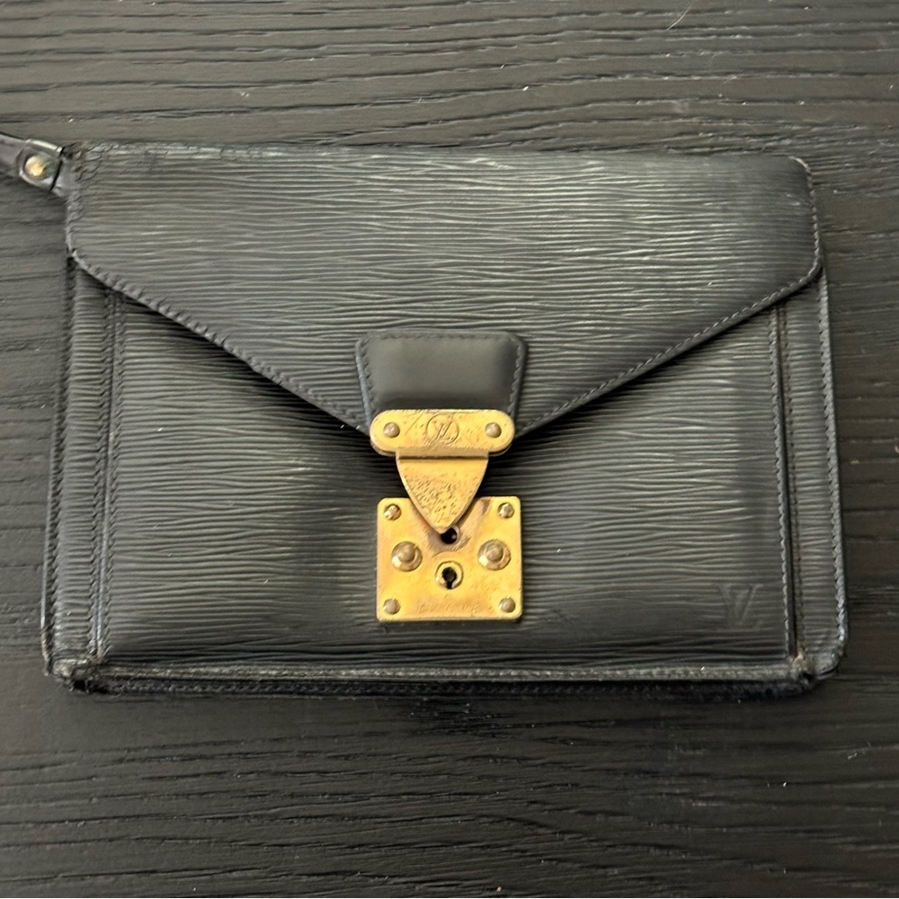 Louis Vuitton Sellier Dragonne Clutch